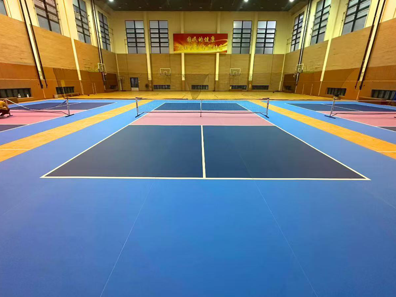 indoor pickleball court.webp