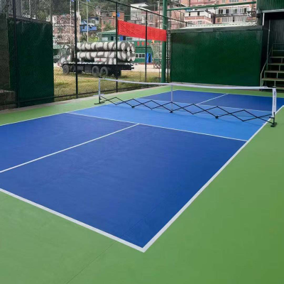 backyard pickleball court.webp